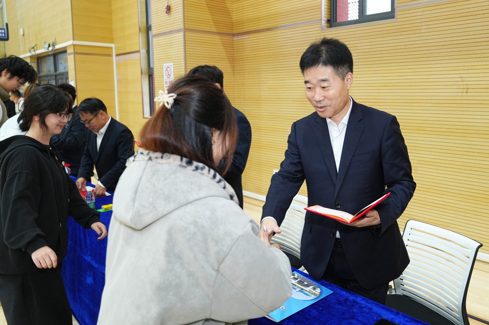 1762501299875959.jpg 1762501299875959.jpg