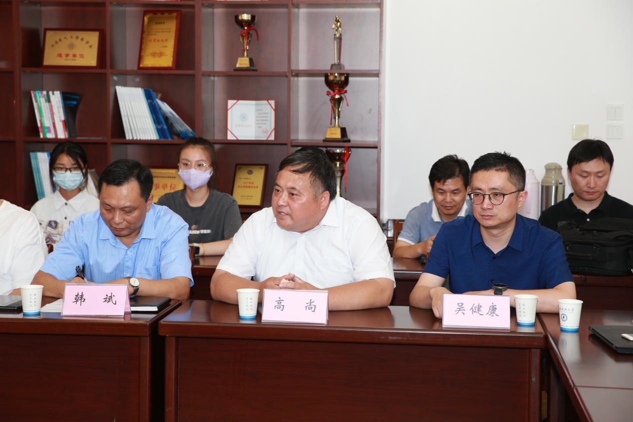 1632469008993306.jpg 计算机学院举行江科大格尔软件联合实验室揭牌仪式12.jpg