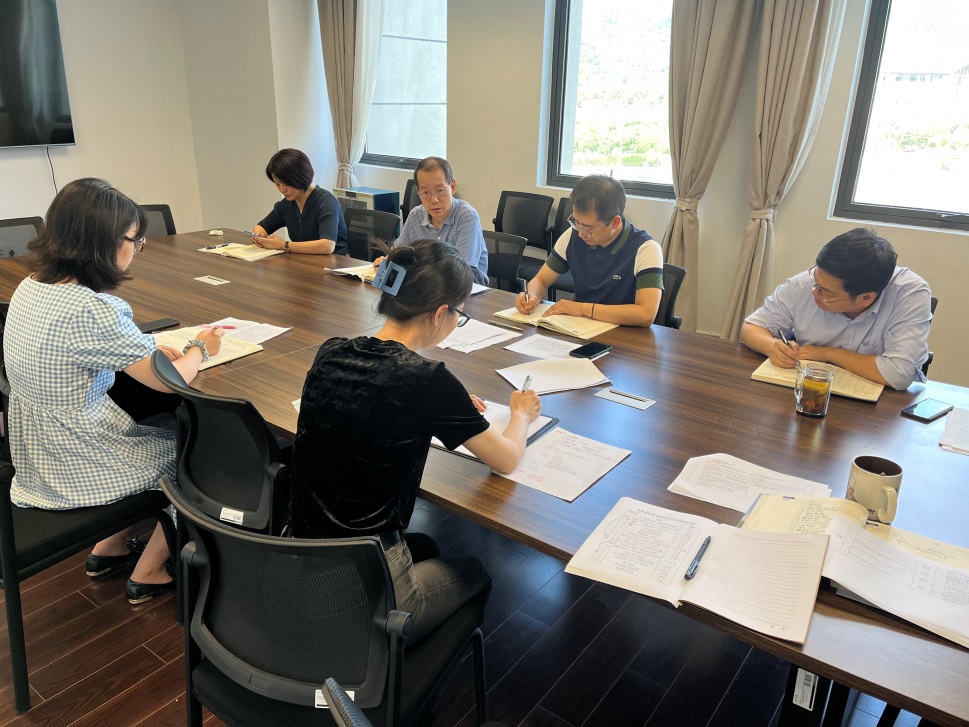 1662357848822473.jpg 王校长指导新学期工作.jpg